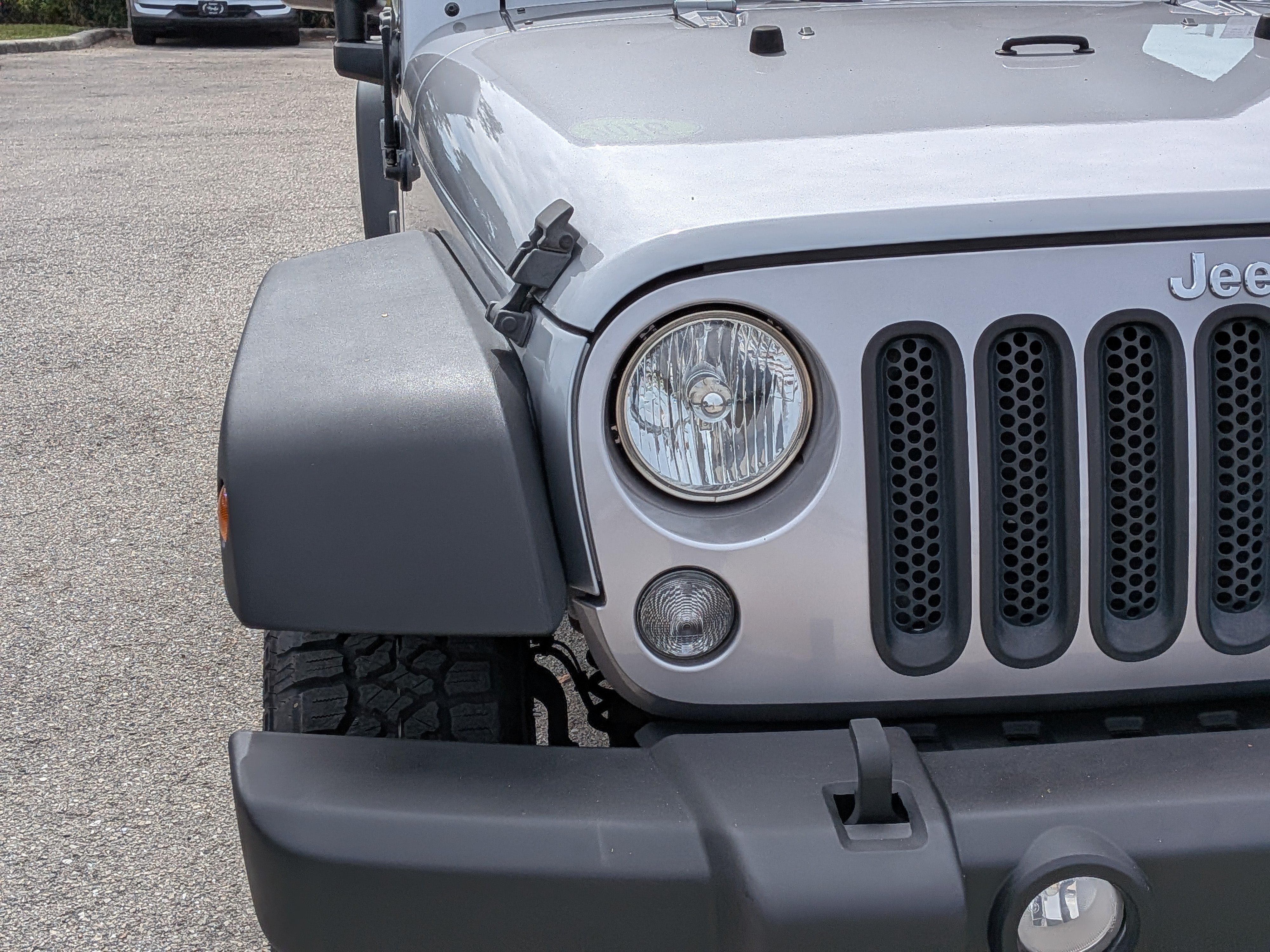 Used 2016 Jeep Wrangler Unlimited Sport w/ Connectivity Group AWD/4WD image 10