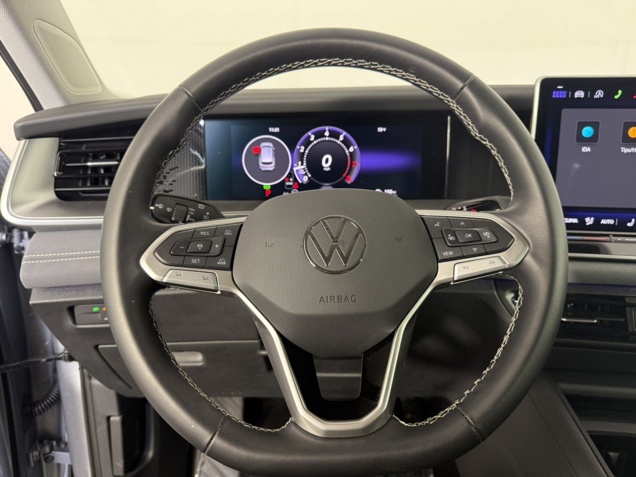 Used 2026 Volkswagen Tiguan SE FWD image 20