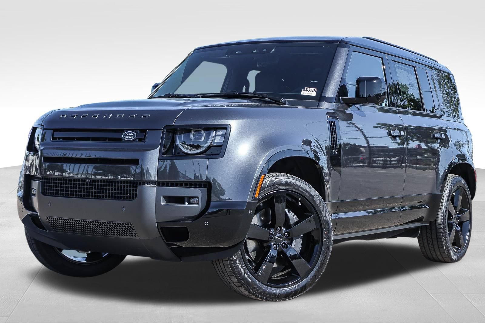 New 2026 Land Rover Defender 110 X-Dynamic SE AWD/4WD image 1