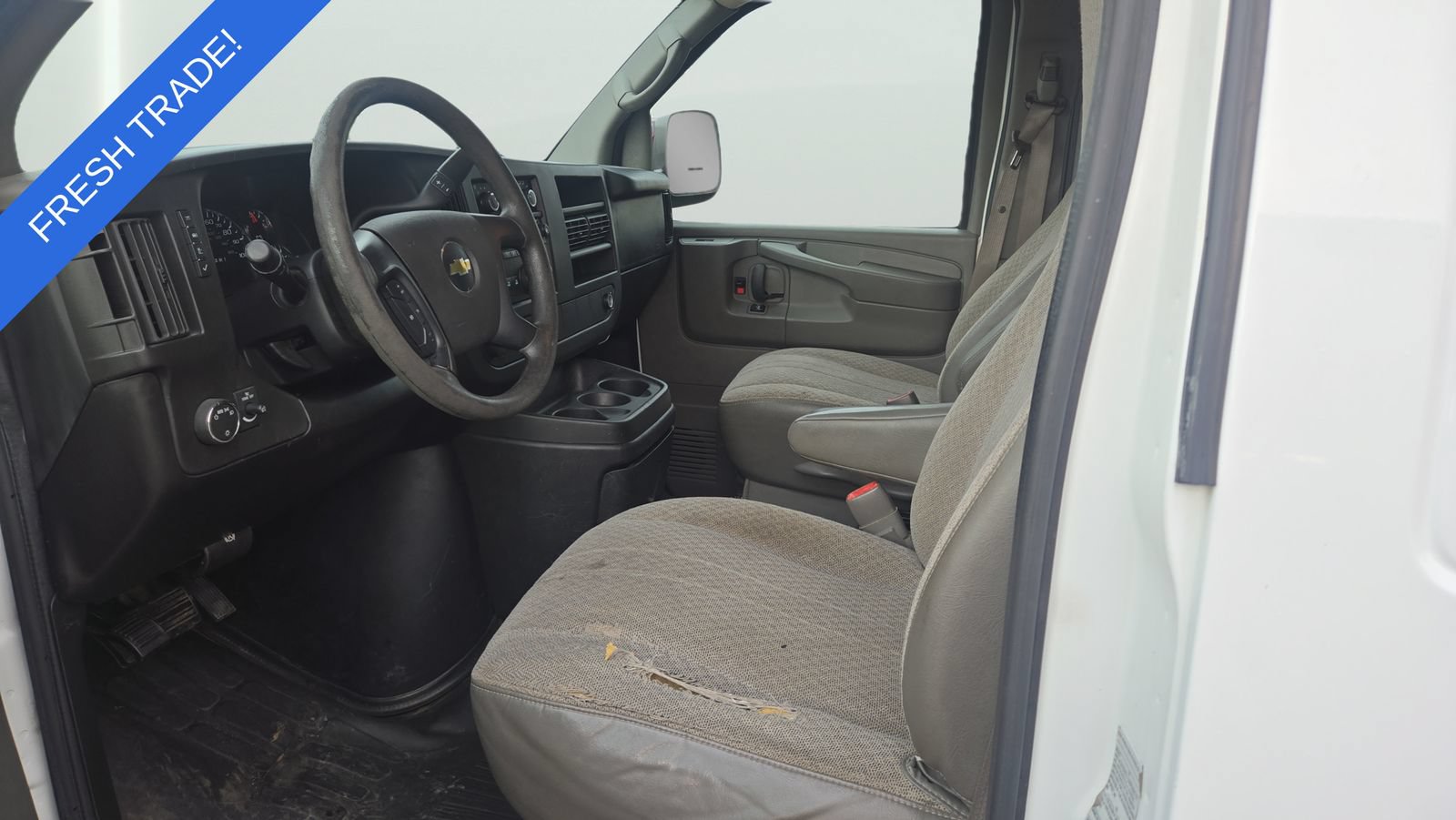 Used 2012 Chevrolet Express 2500 RWD image 9