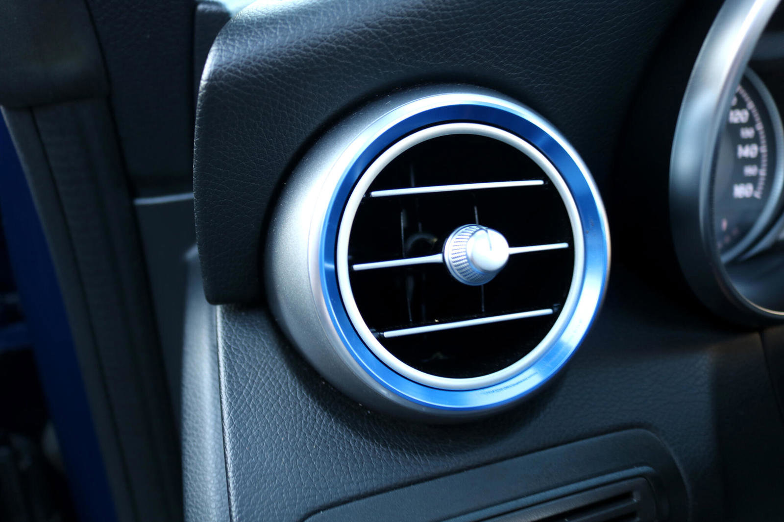 Used 2017 Mercedes-Benz C 300 Cabriolet image 37