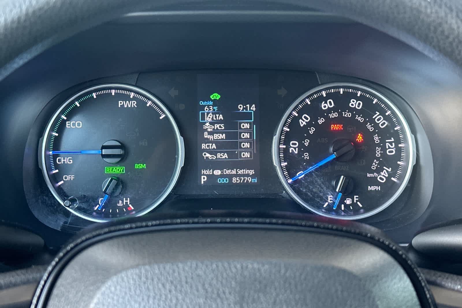 Used 2020 Toyota RAV4 LE w/ All Weather Liner Package AWD/4WD image 23