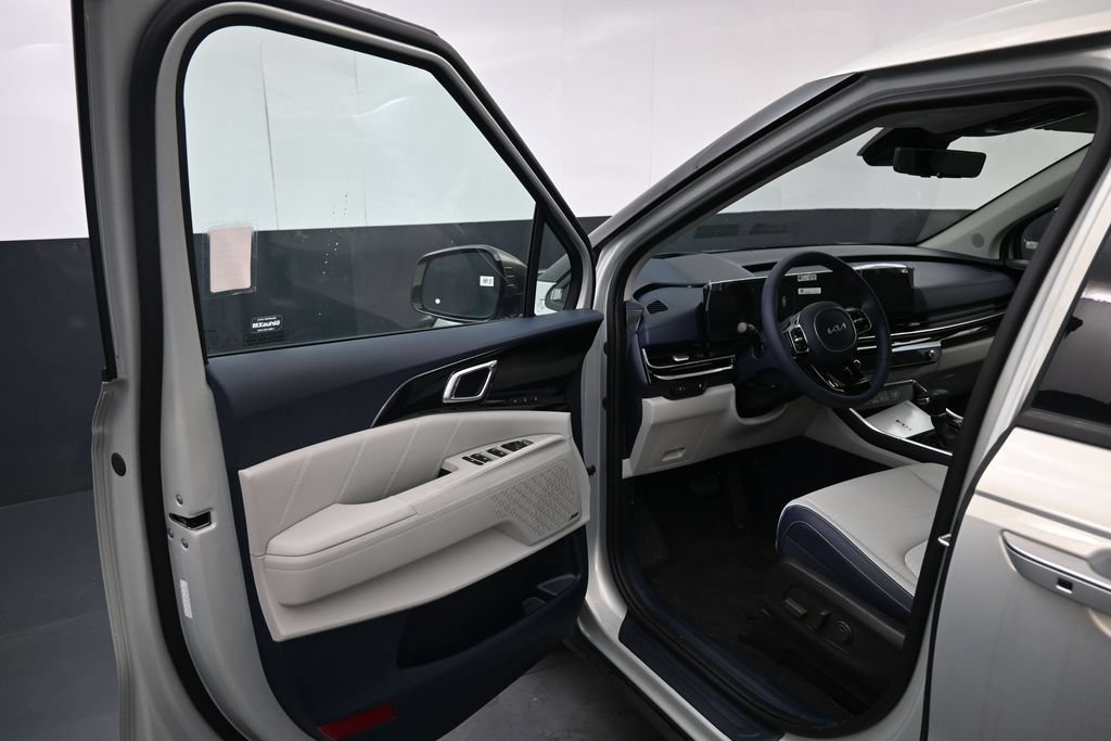 New 2026 Kia Carnival SX Prestige FWD image 8