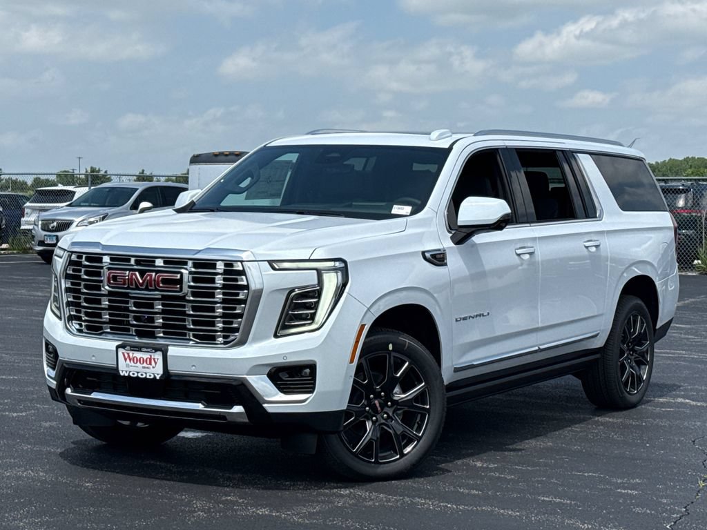 New 2026 GMC Yukon XL Denali w/ Denali Reserve Package AWD/4WD image 2