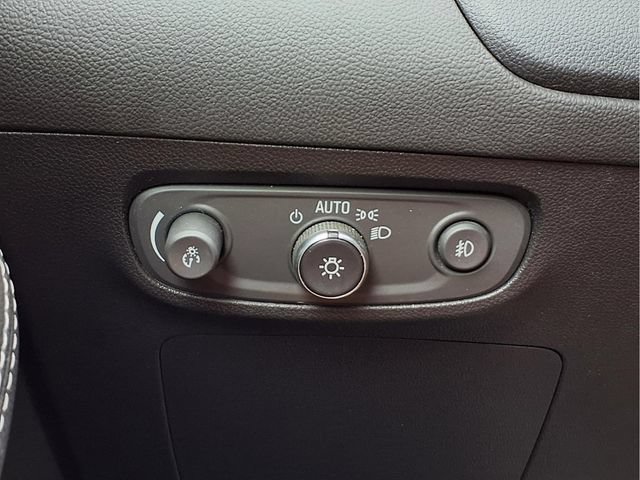 Certified 2022 Buick Encore GX Select FWD image 11