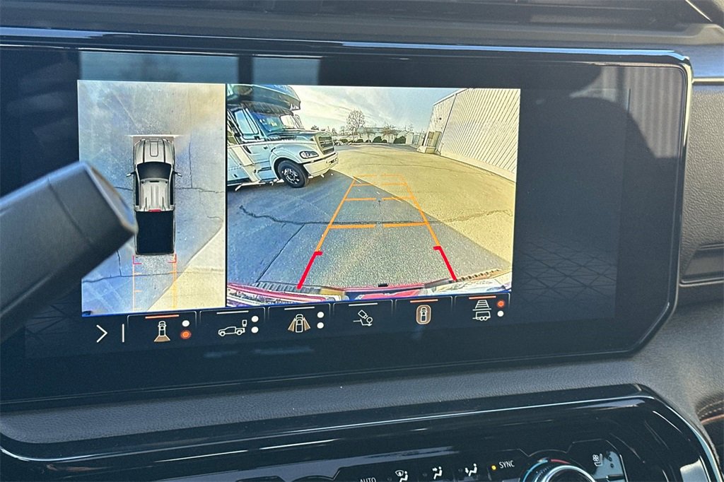 Used 2025 GMC Sierra 2500 AT4 w/ AT4 Premium Plus Package image 19