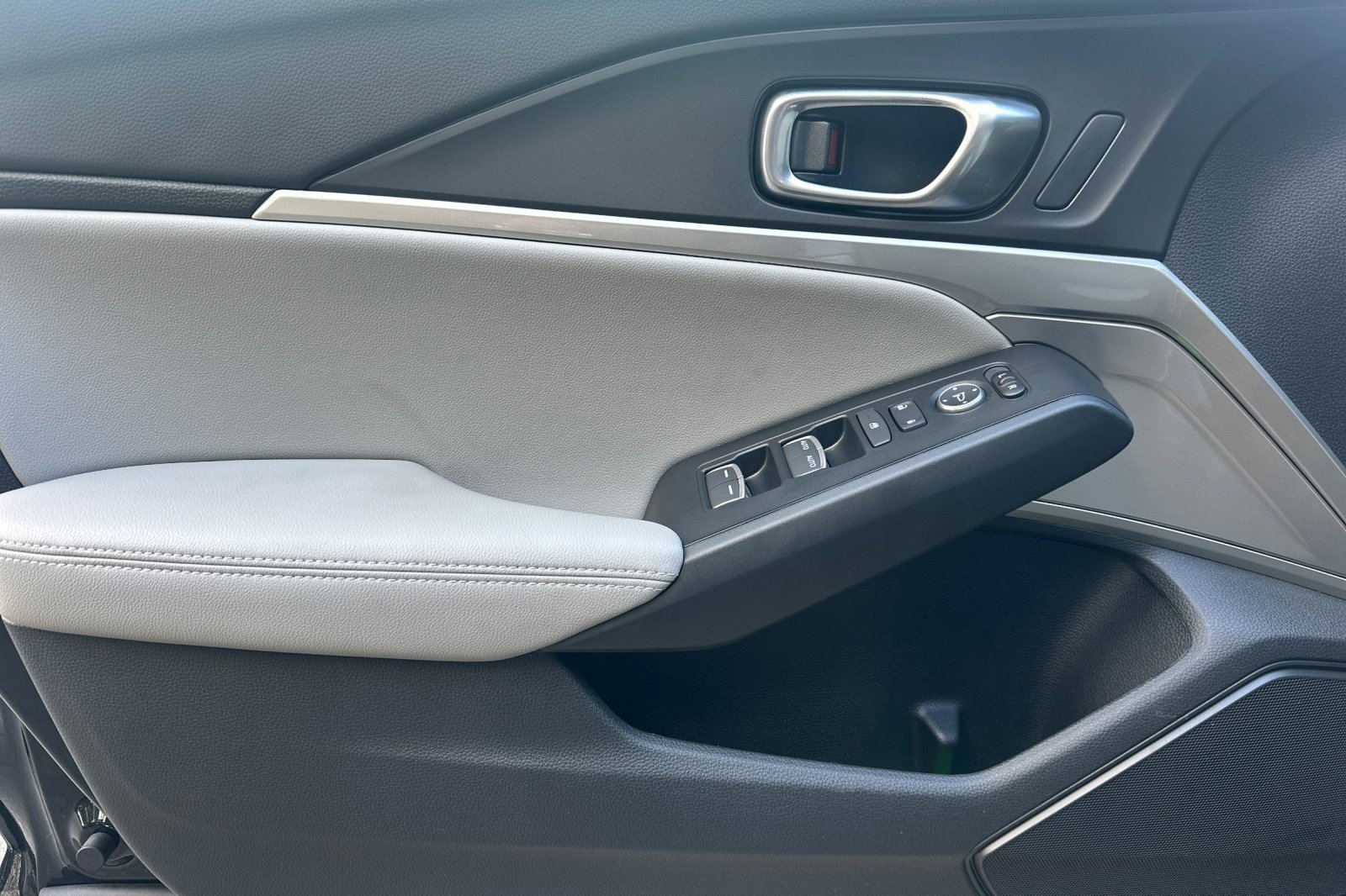 Used 2025 Acura Integra FWD image 9