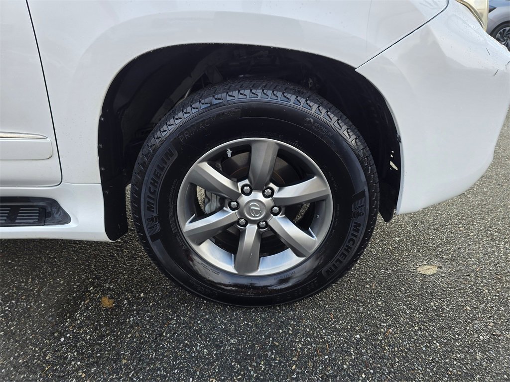 Used 2013 Lexus GX 460 Premium image 36
