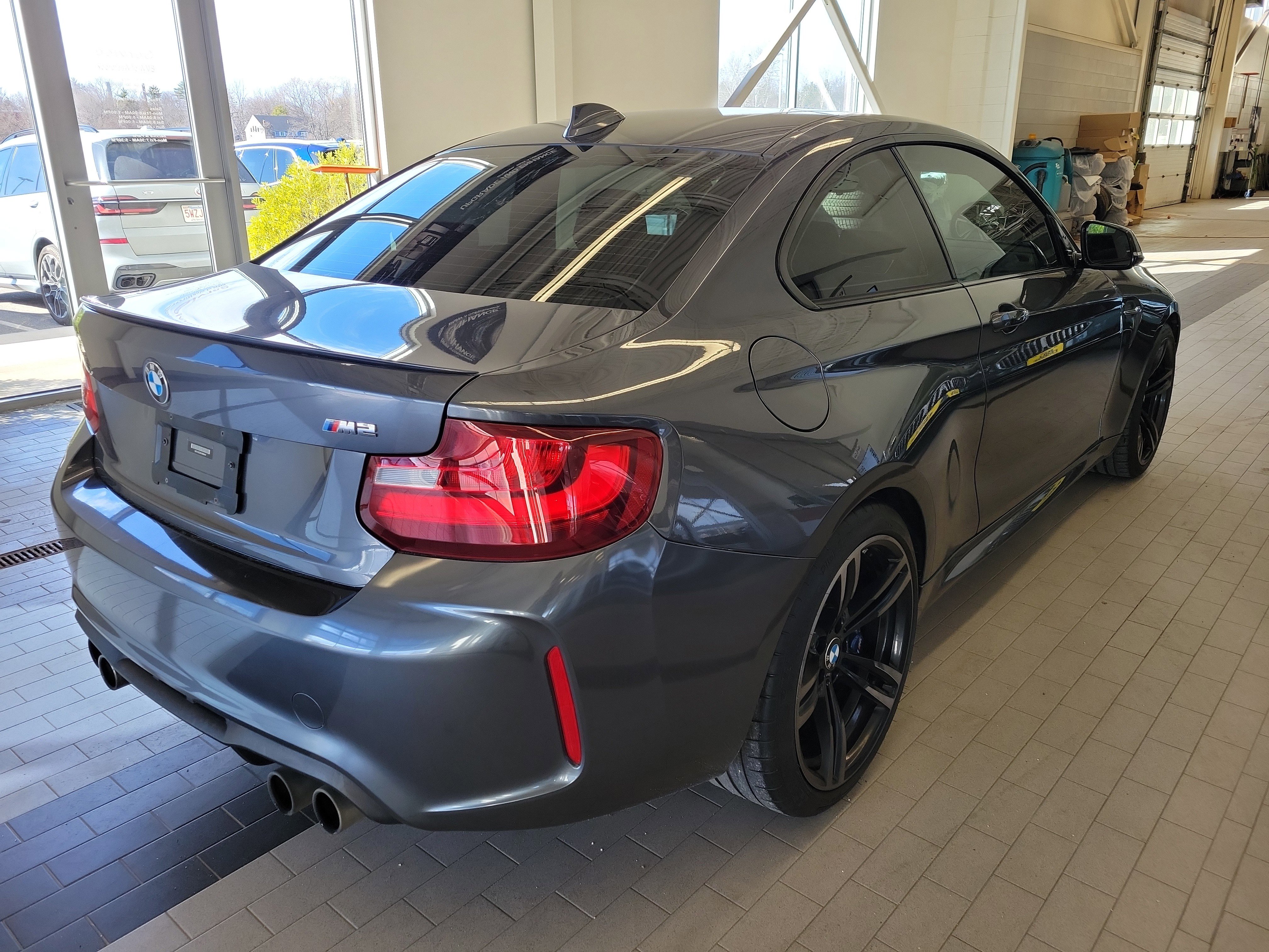 Used 2017 BMW M2 image 5