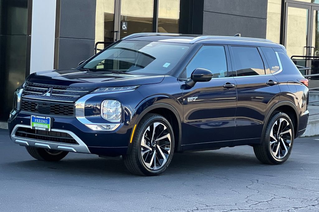 New 2025 Mitsubishi Outlander SEL image 9