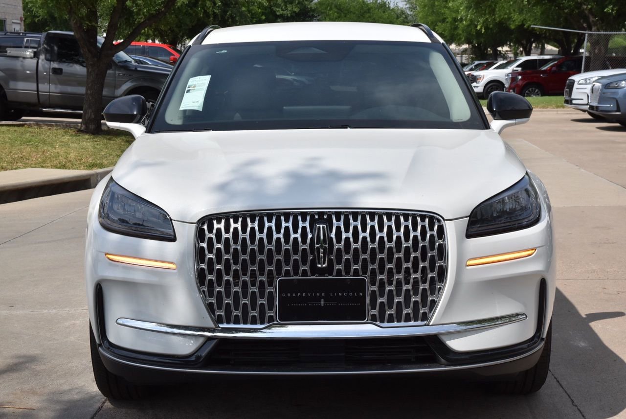 New 2026 Lincoln Corsair Premiere image 2