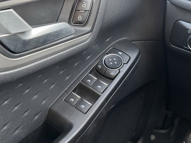 Used 2020 Ford Escape SE image 32