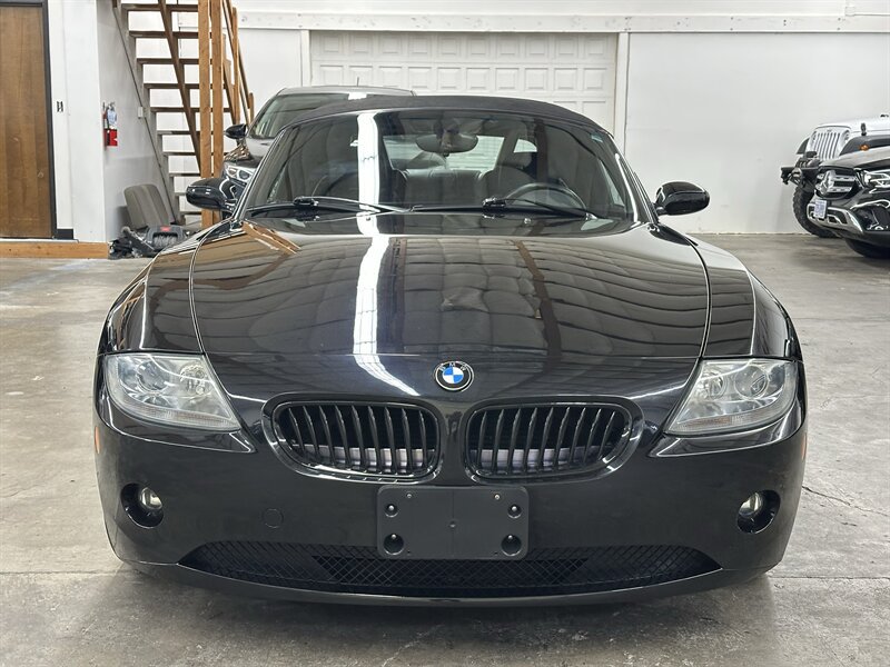Used 2005 BMW Z4 3.0i RWD image 30