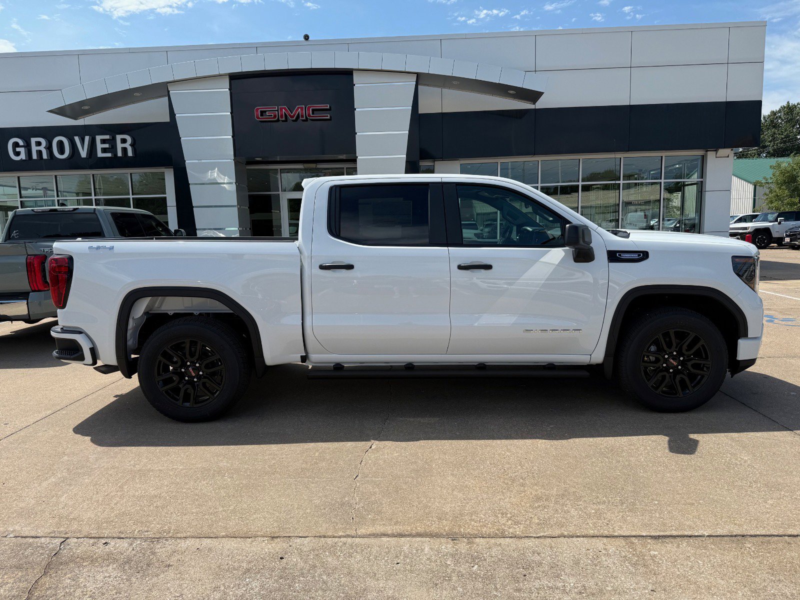 New 2026 GMC Sierra 1500 Pro w/ Graphite Edition image 3