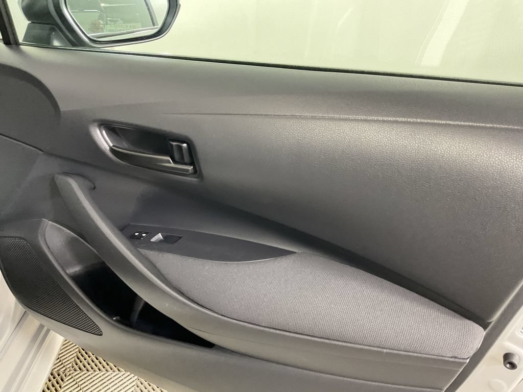 Used 2024 Toyota Corolla LE FWD image 23