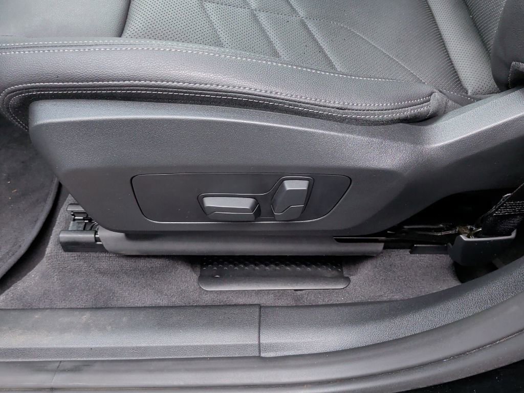 Used 2023 BMW X1 xDrive28i w/ Premium Package image 15