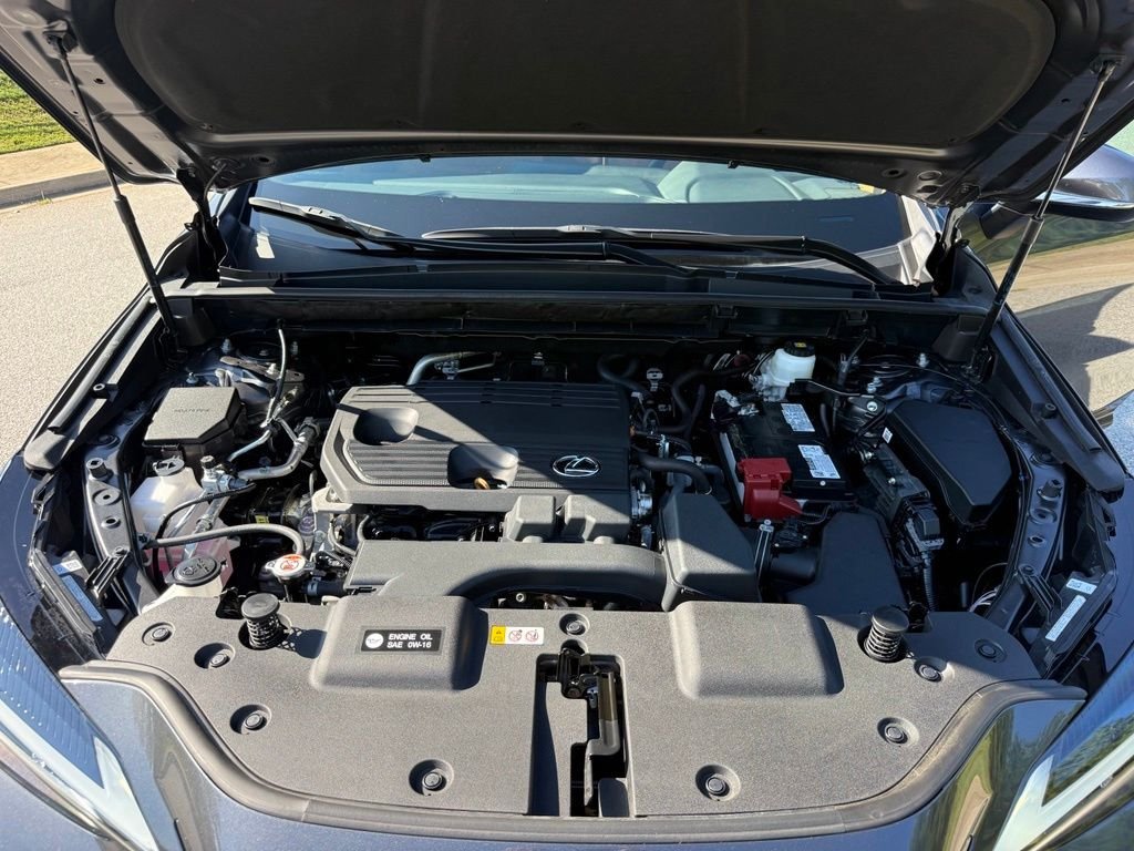 Certified 2025 Lexus NX 250 FWD w/ Accessory Package (Z2) image 18