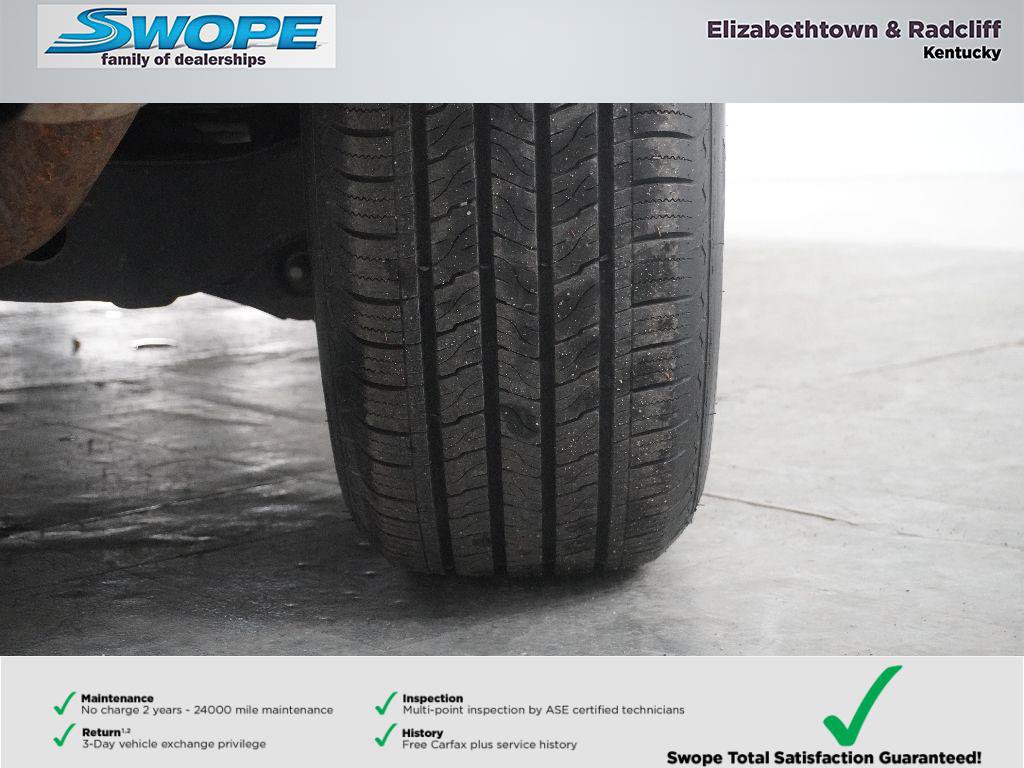 Used 2025 Nissan Pathfinder SV image 29