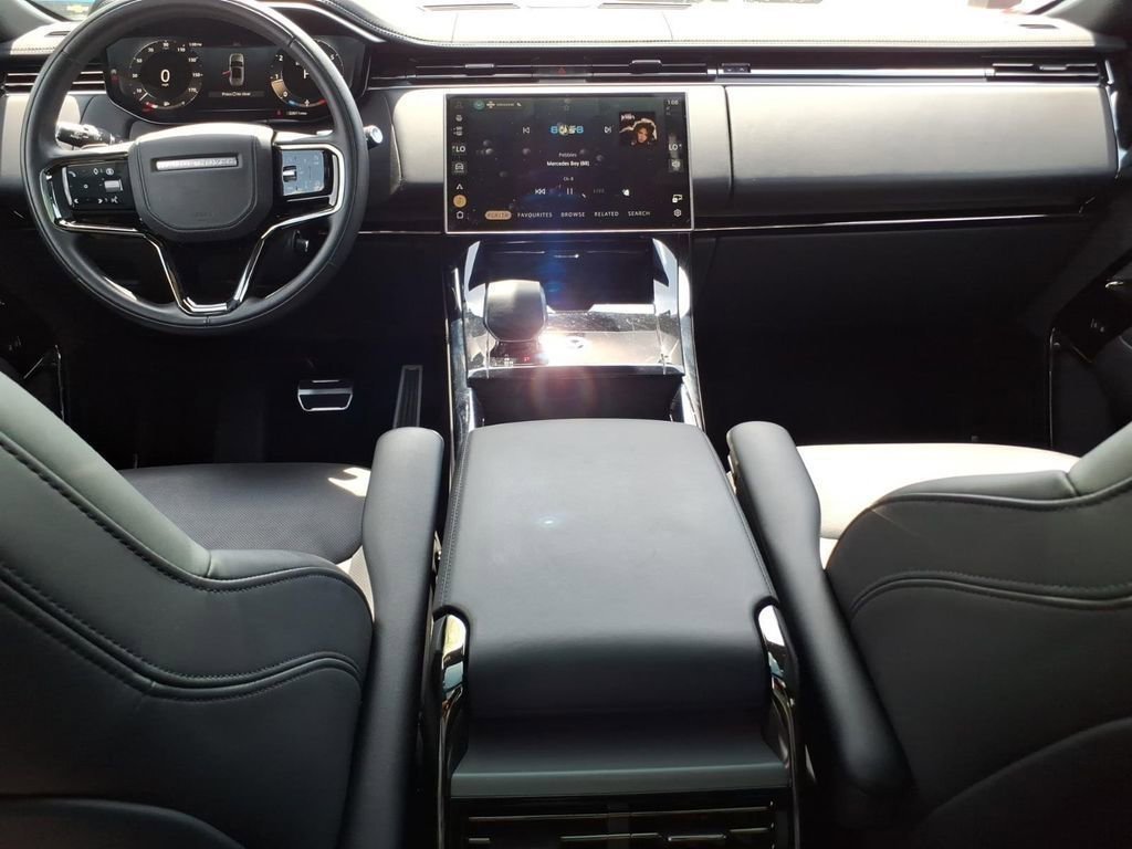 Used 2024 Land Rover Range Rover Sport Dynamic SE AWD/4WD image 13