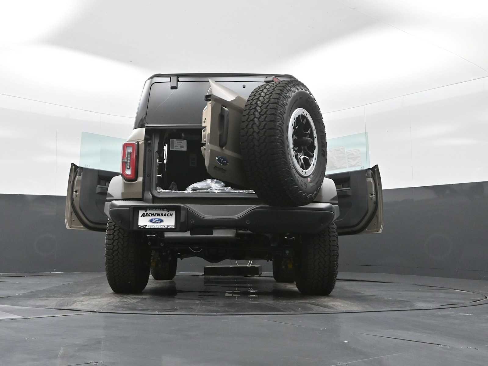 New 2025 Ford Bronco Badlands w/ Sasquatch Package image 30