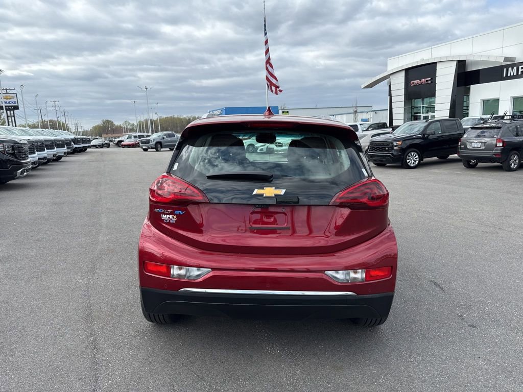 Used 2020 Chevrolet Bolt Premier w/ Infotainment Package image 4
