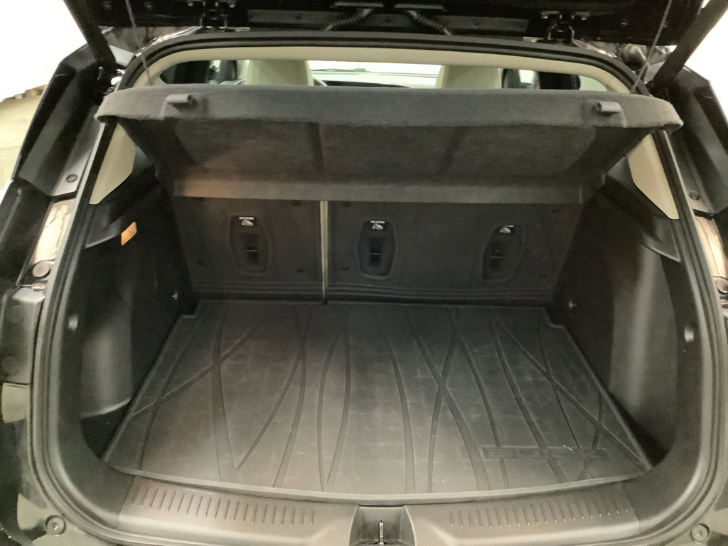Used 2024 Buick Encore GX Avenir w/ Avenir Convenience Package FWD image 8