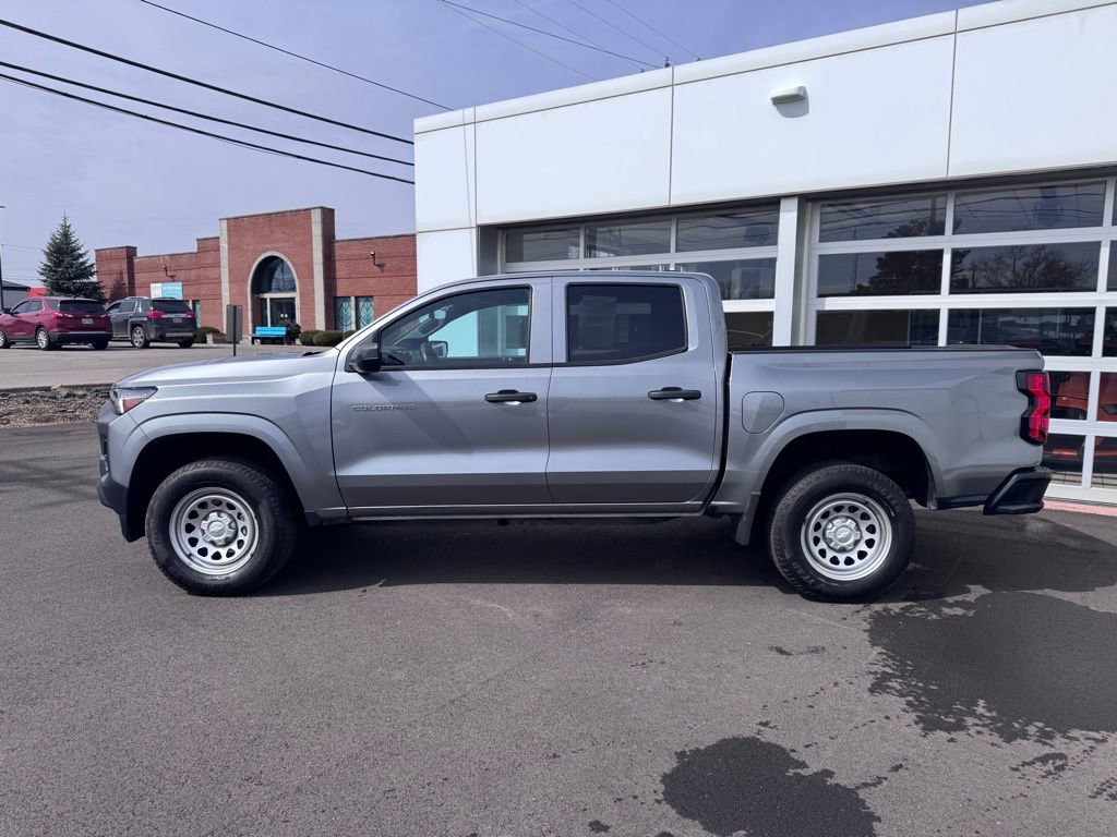Used 2023 Chevrolet Colorado W/T image 2
