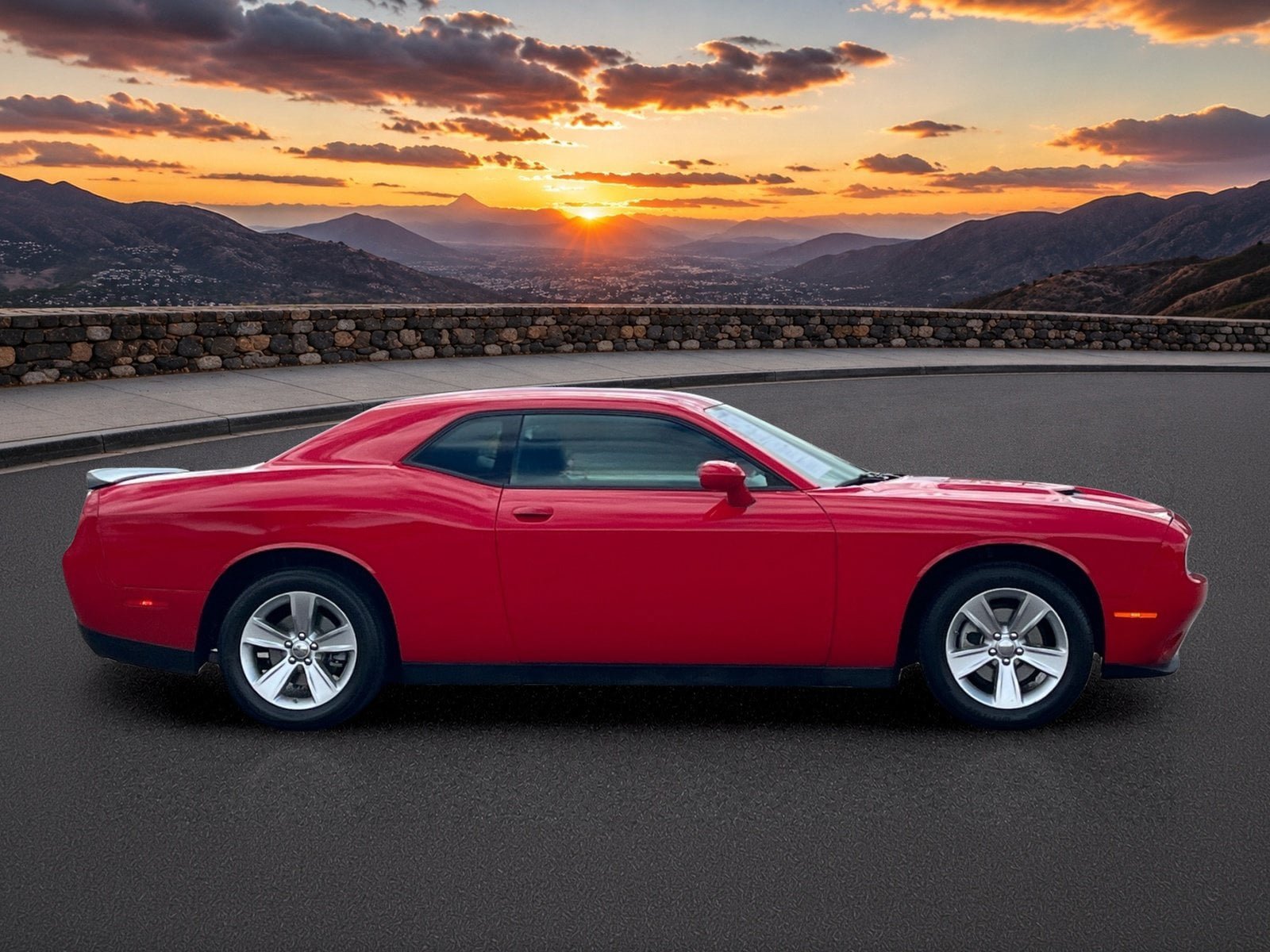 Used 2023 Dodge Challenger SXT RWD image 6