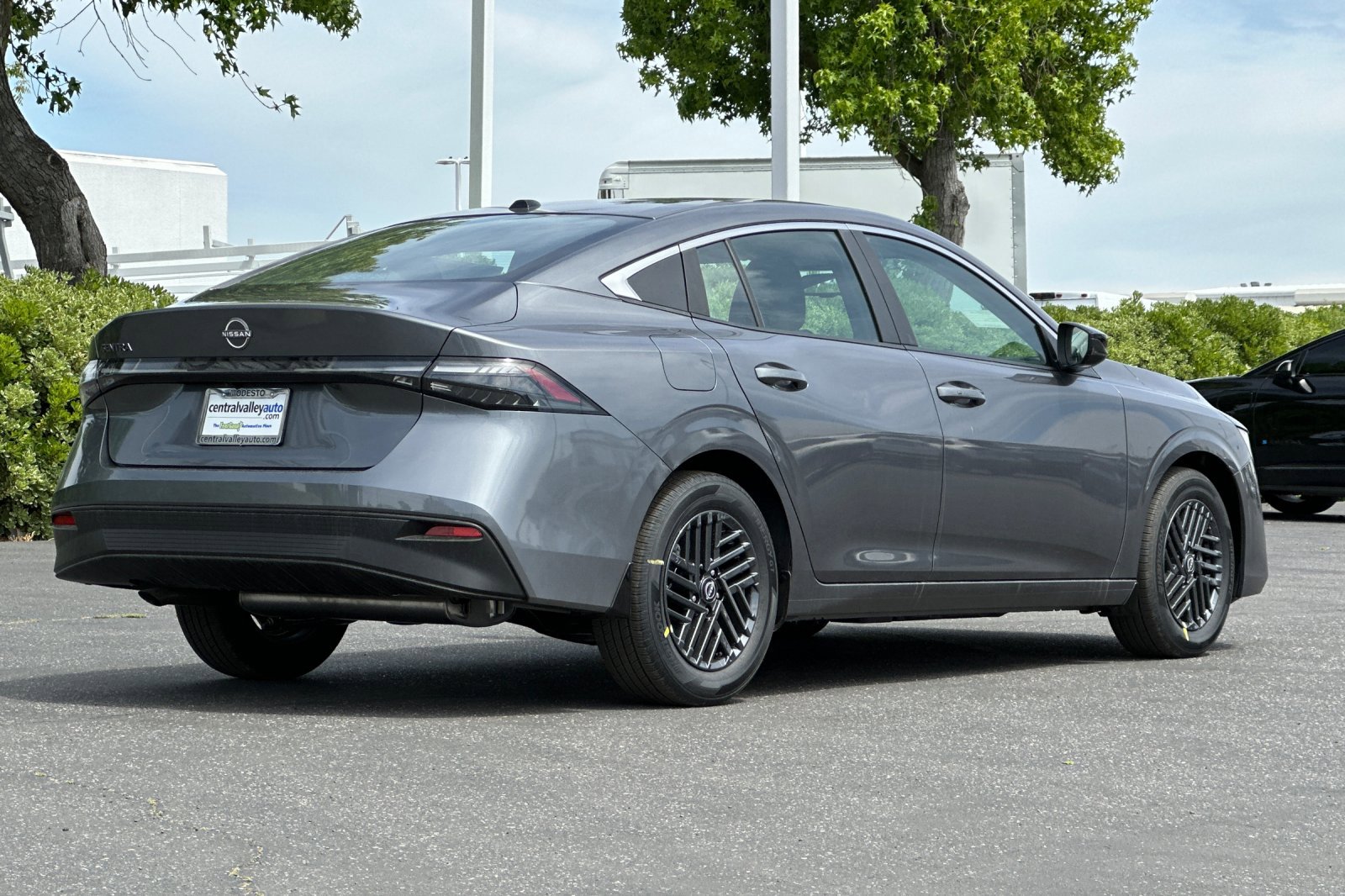 New 2026 Nissan Sentra SV w/ SV Convenience Package FWD image 4