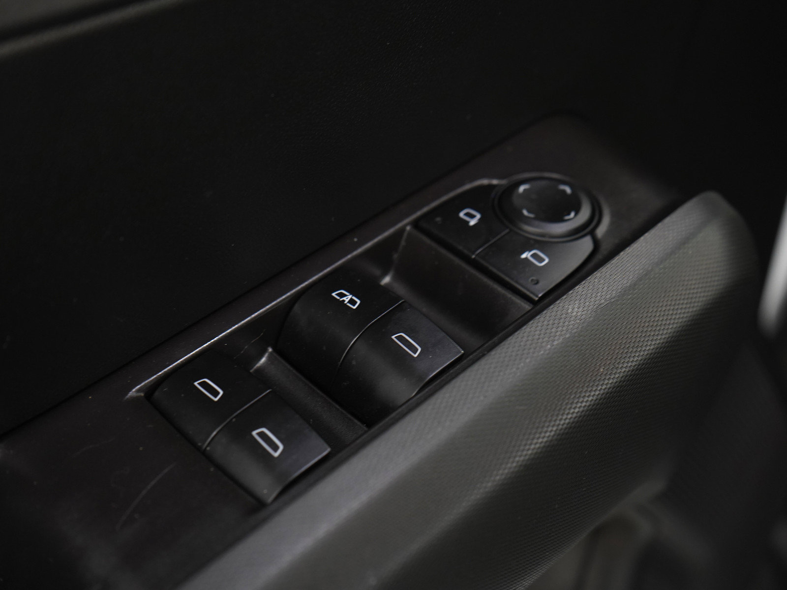 Used 2025 GMC Canyon Elevation w/ Convenience Package AWD/4WD image 21