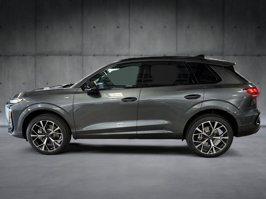 New 2026 Audi Q3 quattro 2.0T AWD/4WD image 2