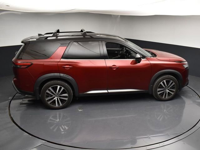 Used 2024 Nissan Pathfinder Platinum image 48