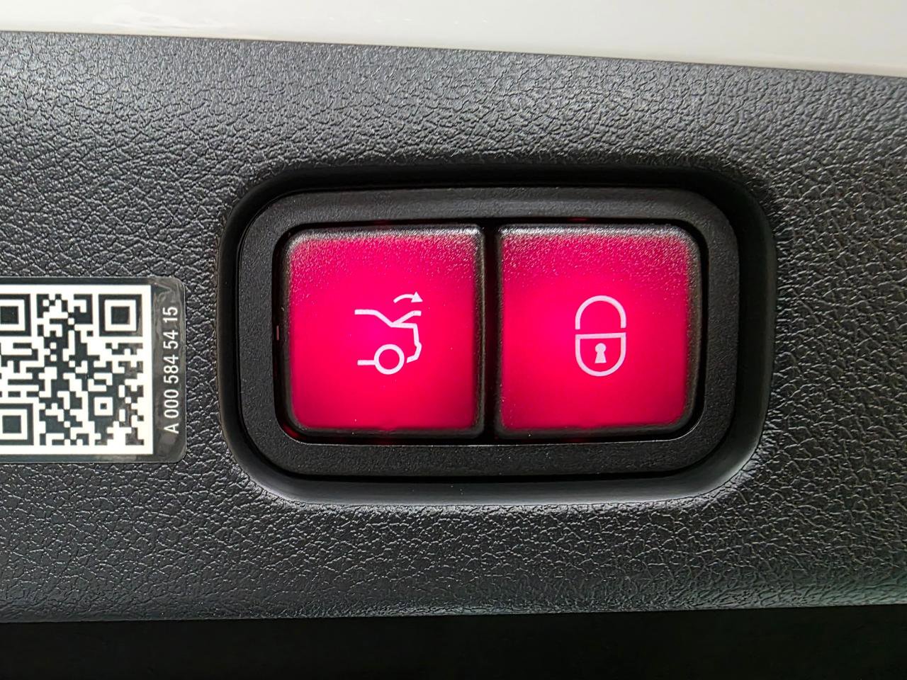 Used 2025 Mercedes-Benz E 350 E 350 RWD Sedan image 22