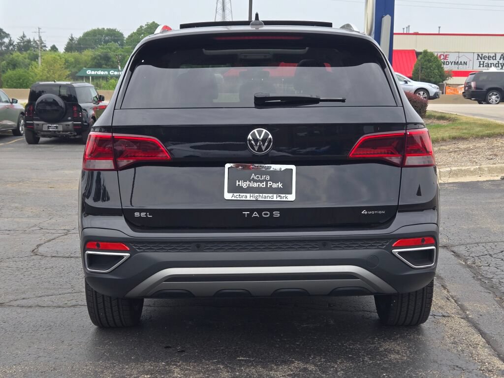 Used 2023 Volkswagen Taos SEL AWD/4WD image 15