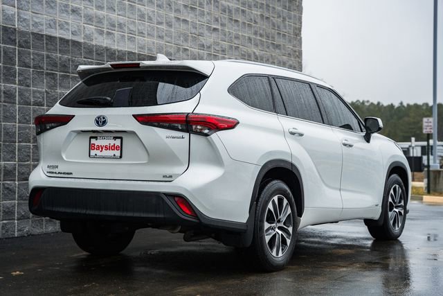 Used 2022 Toyota Highlander XLE image 6