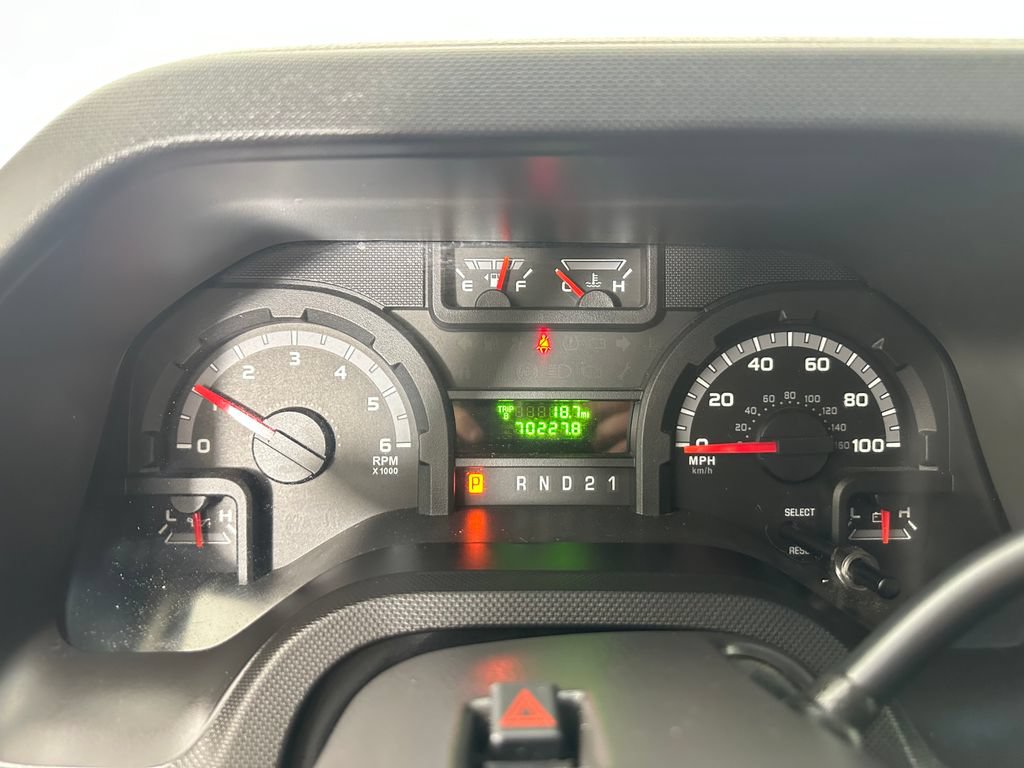 Used 2014 Ford E-150 and Econoline 150 RWD image 19