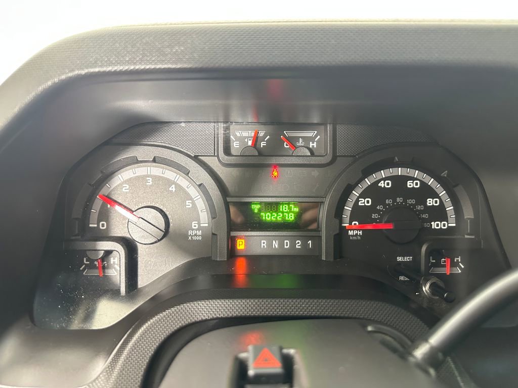Used 2014 Ford E-150 and Econoline 150 RWD image 19