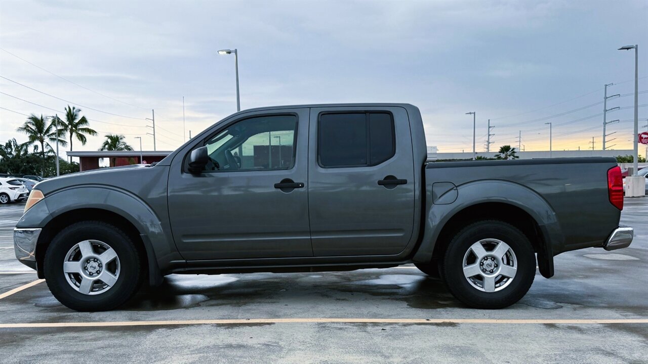 Used 2007 Nissan Frontier SE w/ SE Value Truck Pkg RWD image 3