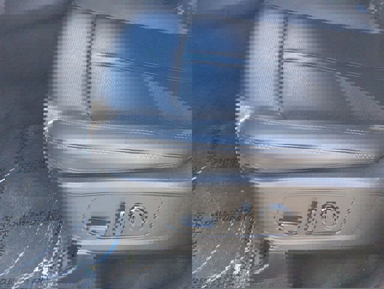 Used 2024 Kia Sorento S AWD/4WD image 21