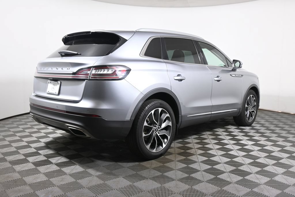 Used 2022 Lincoln Nautilus Reserve AWD/4WD image 7