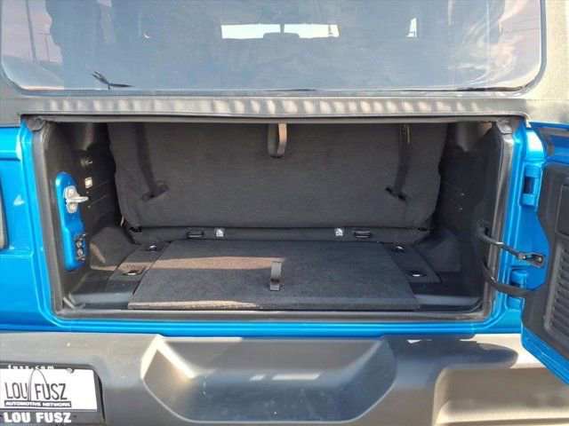 Used 2025 Jeep Wrangler Sport image 28