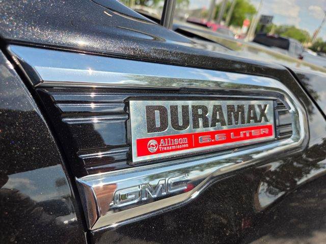 Certified 2022 GMC Sierra 2500 Denali w/ Denali Black Diamond Edition image 18