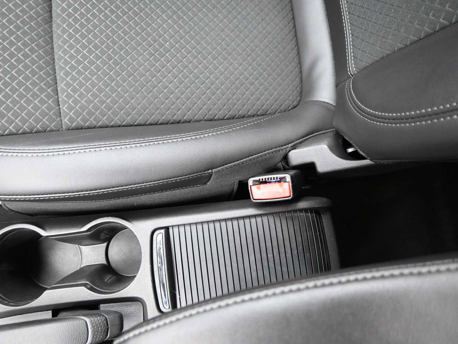 Used 2022 Buick Encore Preferred w/ Safety Package AWD/4WD image 19