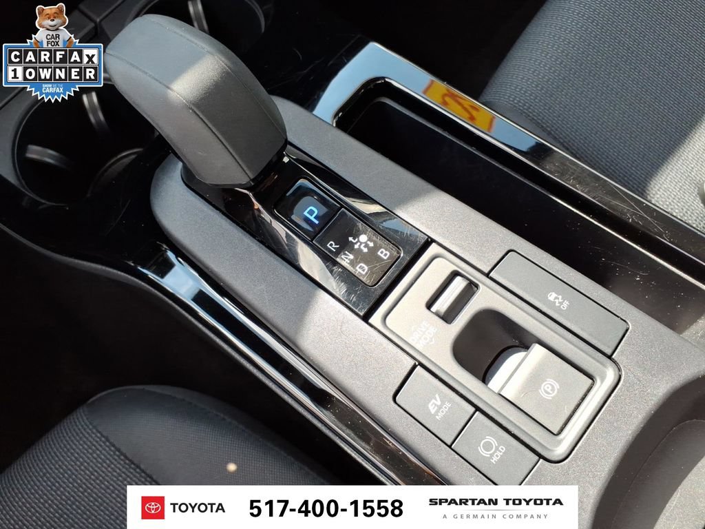 Used 2025 Toyota Prius LE FWD image 21