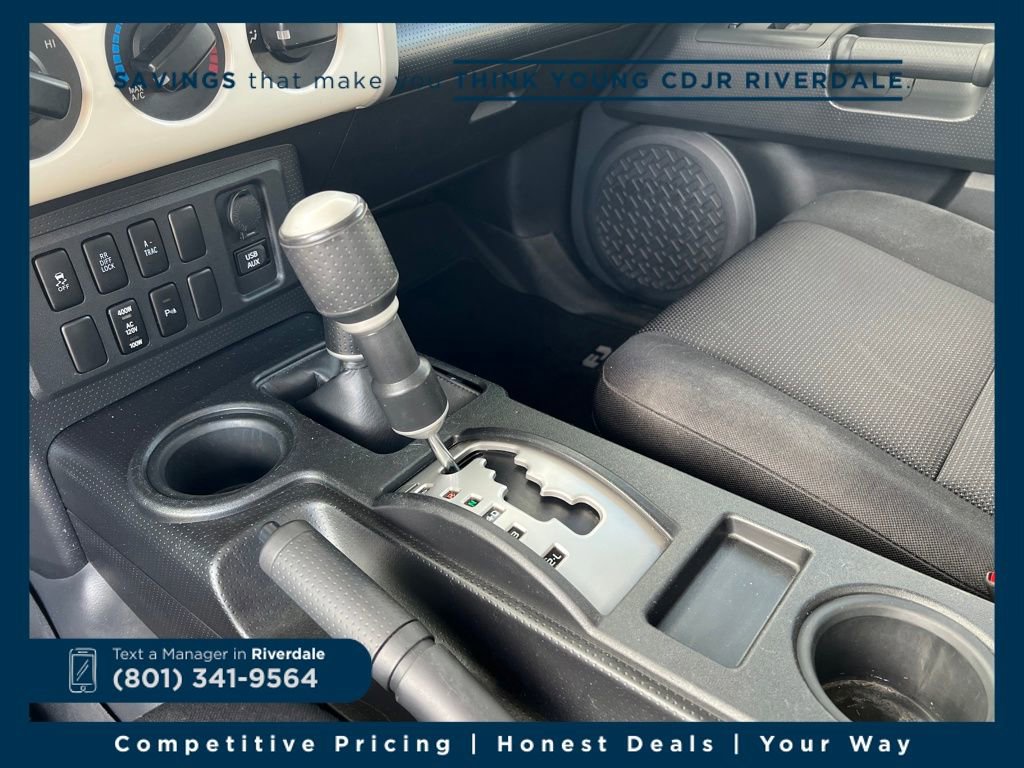 Used 2014 Toyota FJ Cruiser 4WD w/ Upgrade Package image 24