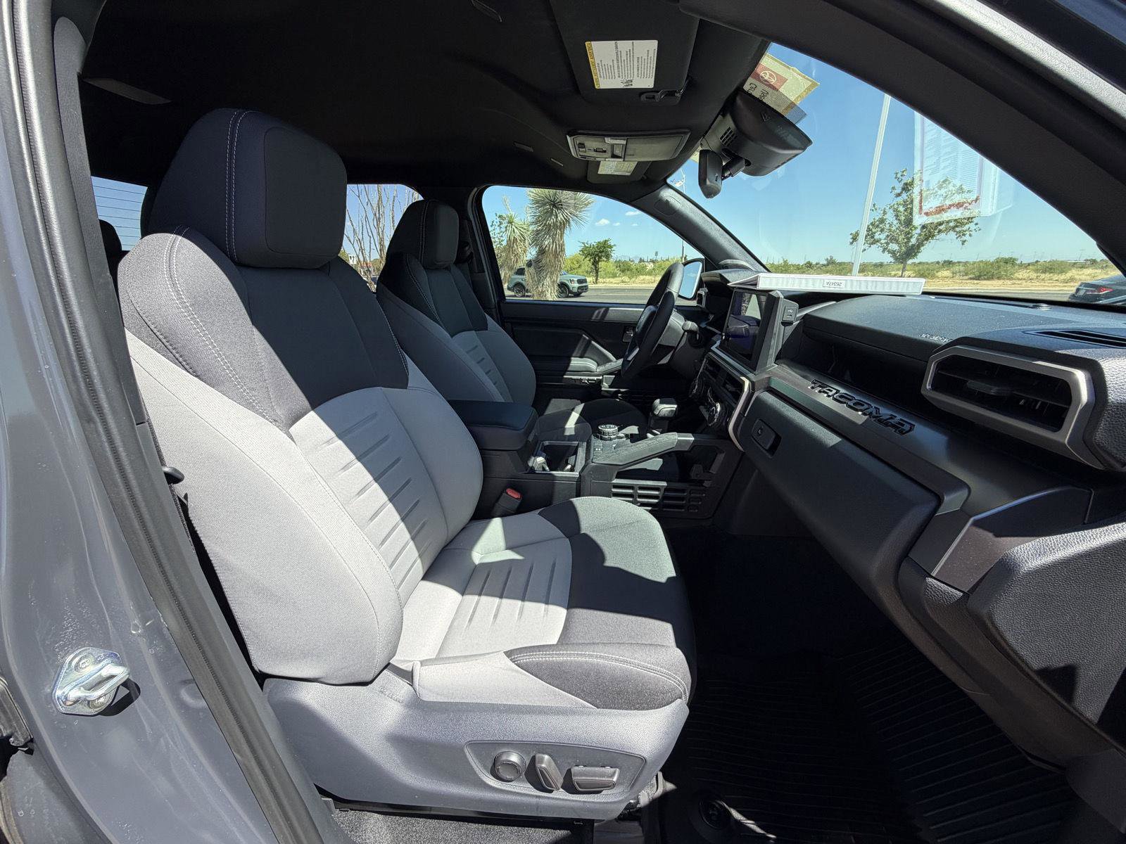 Certified 2025 Toyota Tacoma TRD Off-Road w/ TRD Off Road Upgrade Package AWD/4WD image 29