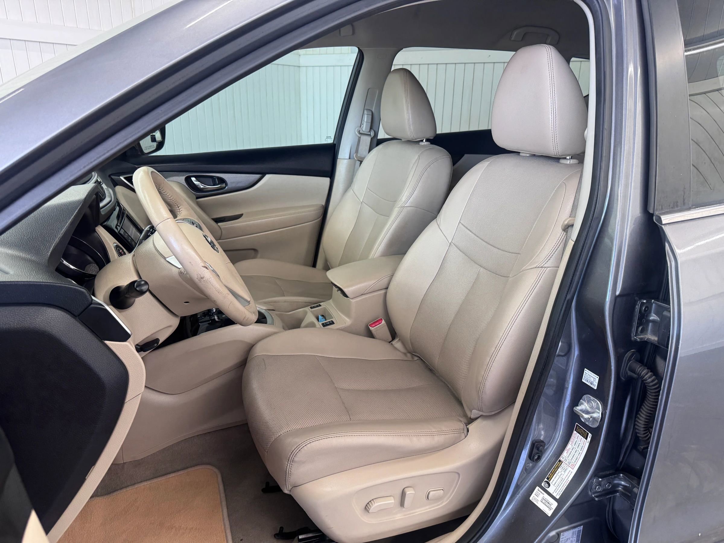 Used 2015 Nissan Rogue SL image 9