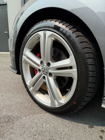 Used 2017 Volkswagen Jetta GLI FWD image 38