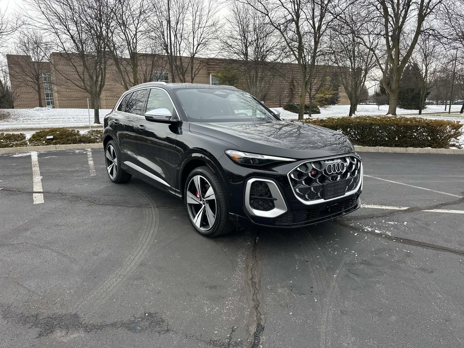 New 2025 Audi SQ5 Premium Plus AWD/4WD image 1