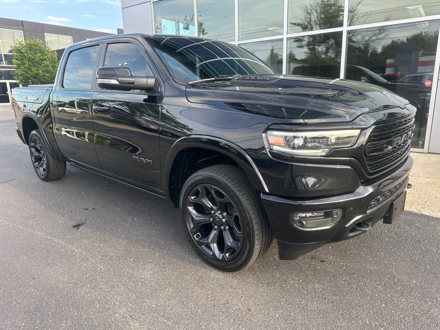 Used 2021 RAM 1500 Limited w/ Night Edition AWD/4WD video 3